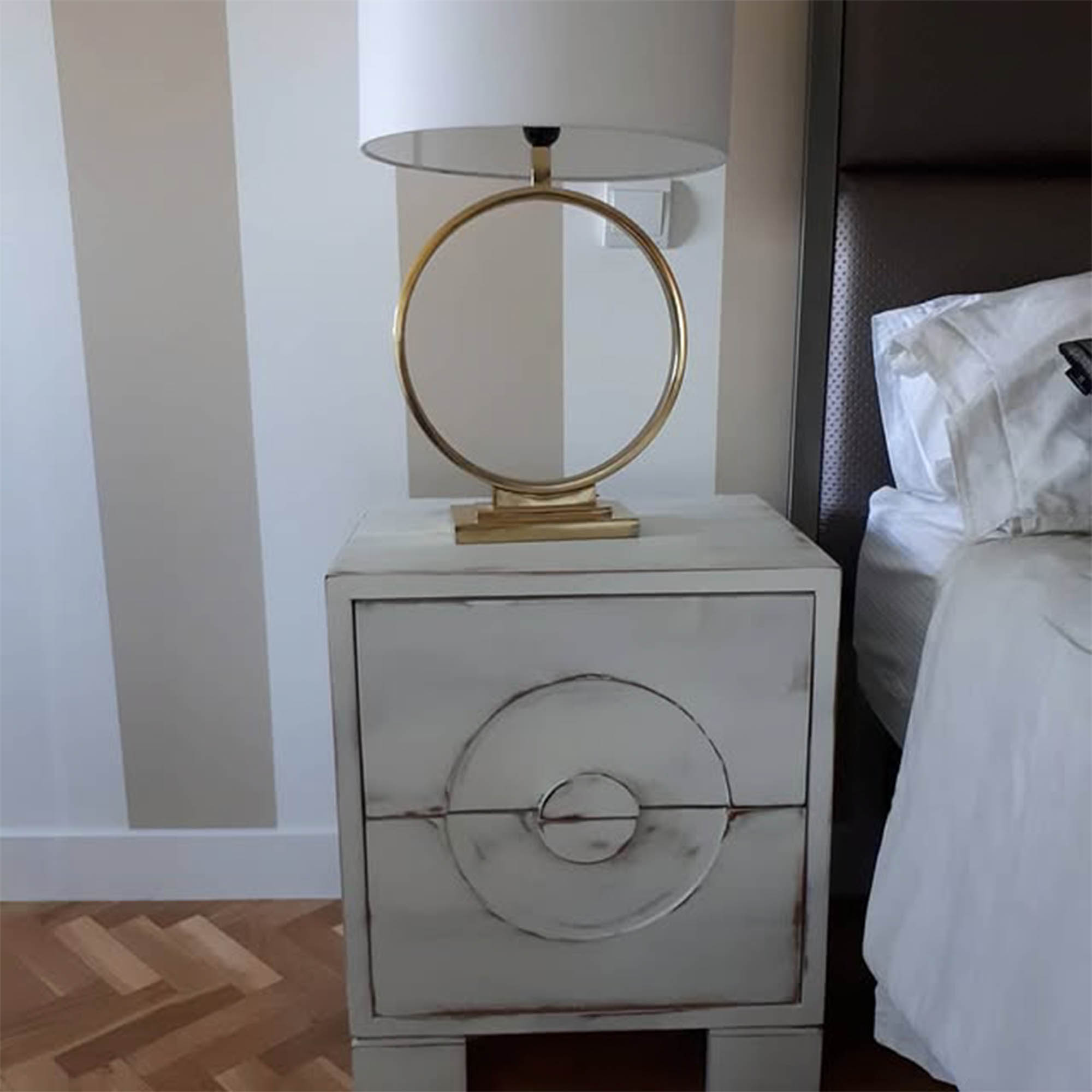 mesita de noche restaurada carpinteria careba las rozas de madrid