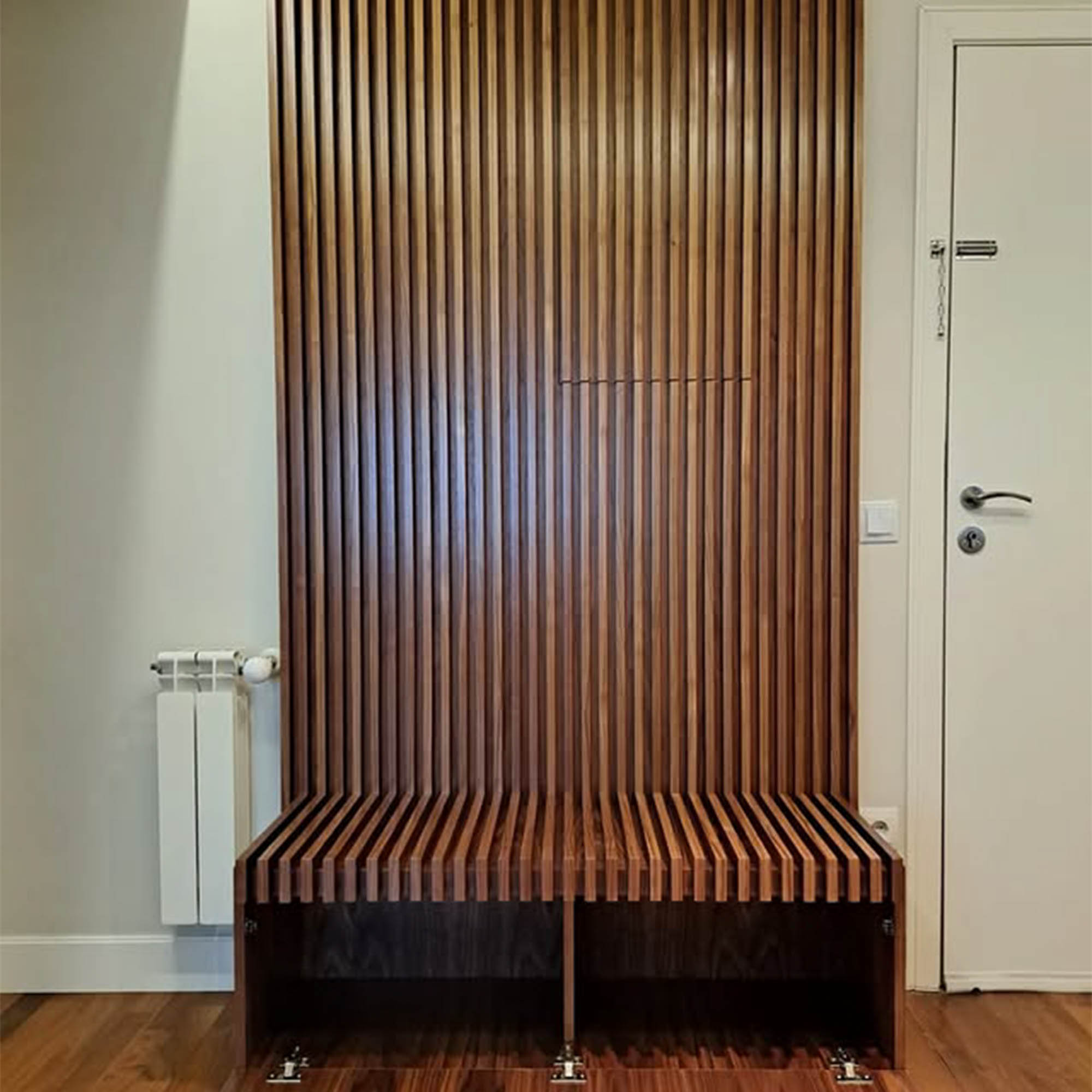 perchero con asiento a medida carpinteria careba las rozas de madrid